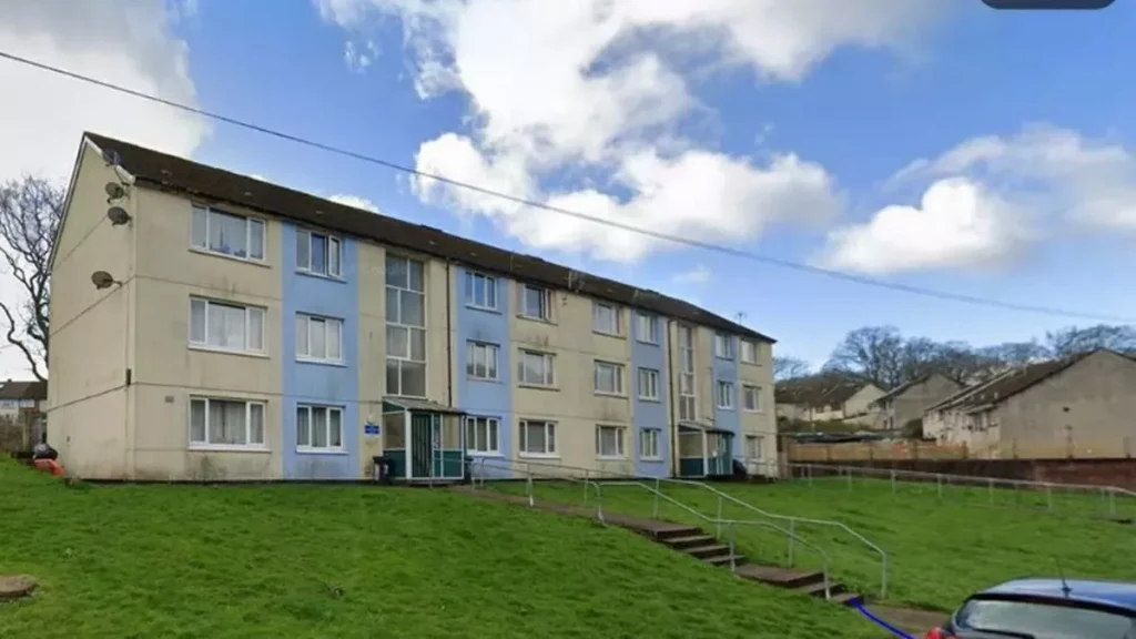 one one-year old babygirl dey hospitalised now after she fall from the top floor of one block of flat