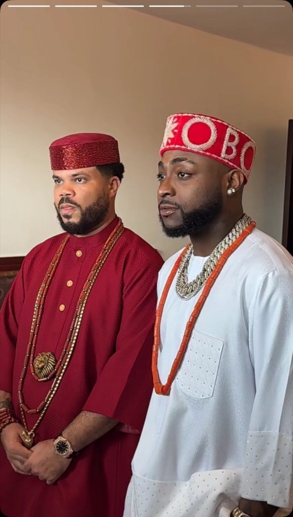 Davido burst cry as e dey give emotional speech for him manager, Asa Asika wedding