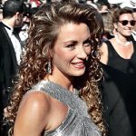 One actress don talk on how to maintain good shape and na what dey make her look sweet 16.. Tory dey down..