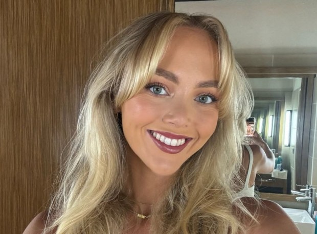 Women: one woman don do what some women no fit try and she don enter hospital.. sleep with over 500men? E possible?..full tory below