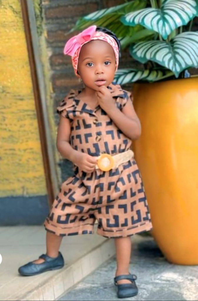 Loss.. them say one small baby girl of 2 years still dey loss after five days when water carry am go oo.. na the full tory dey down