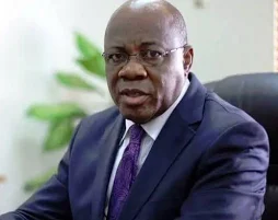 One big Lawyer for Nigeria don from something when people just dey ask why he prefer to go prison….