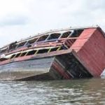 Canoe when don fall inside water don kpai some people and so far them don see 37 dead body remove from the water. The full tory dey below….