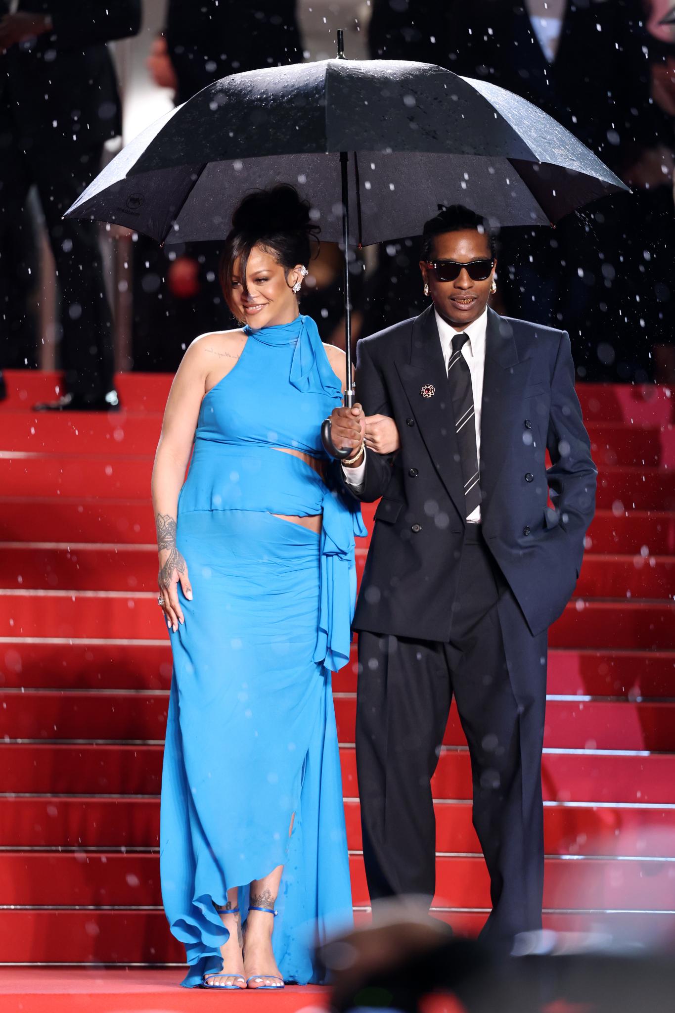 rihanna-ap-rocky-depart-highest-104900993_1747729943 rihanna-ap-rocky-depart-highest-104900993_1747729943