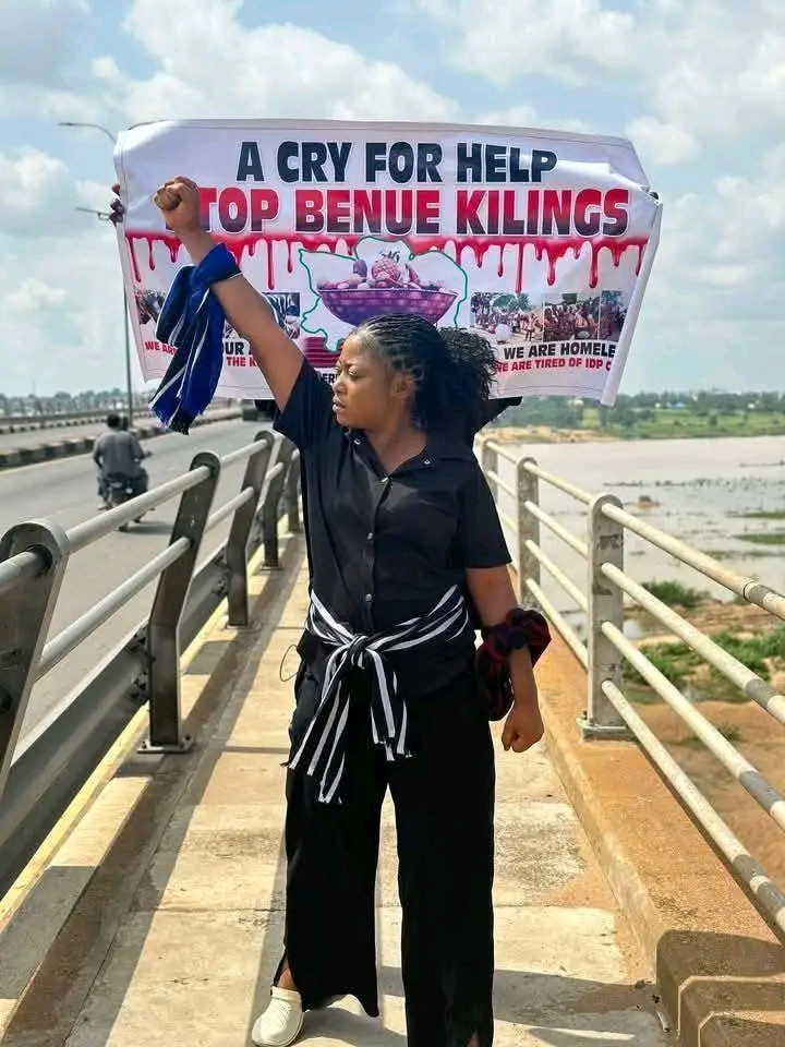 HORROR FOR BENUE: 25 People Wey Fulani Militia Kill for Edikwu Ankpali Don Bury with Plenty Tears