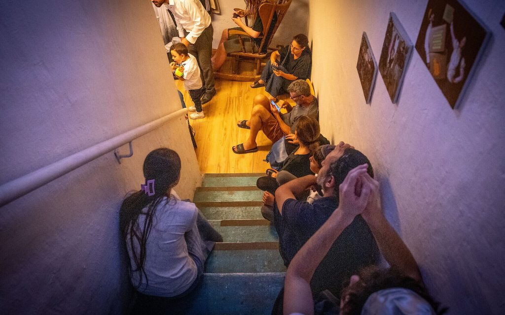 isreal army don tell citizens make dem comot from shelter after fresh missile attack from Iran