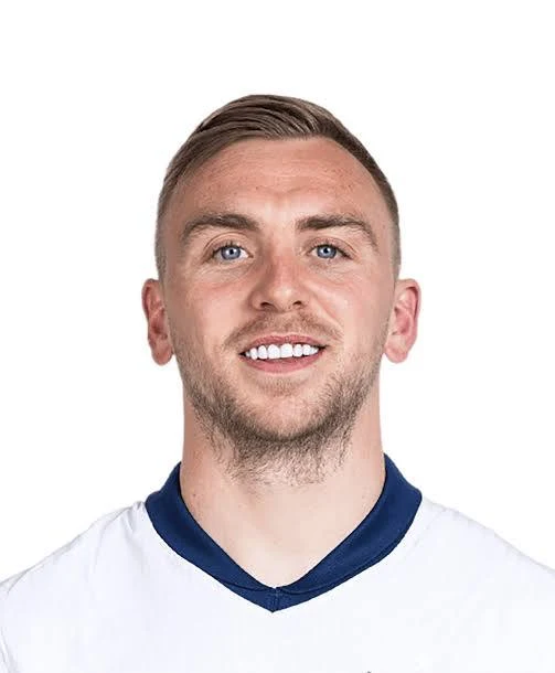 West Ham baller Jarrod Bowen don marry reality TV star Dani Dyer (see photos)