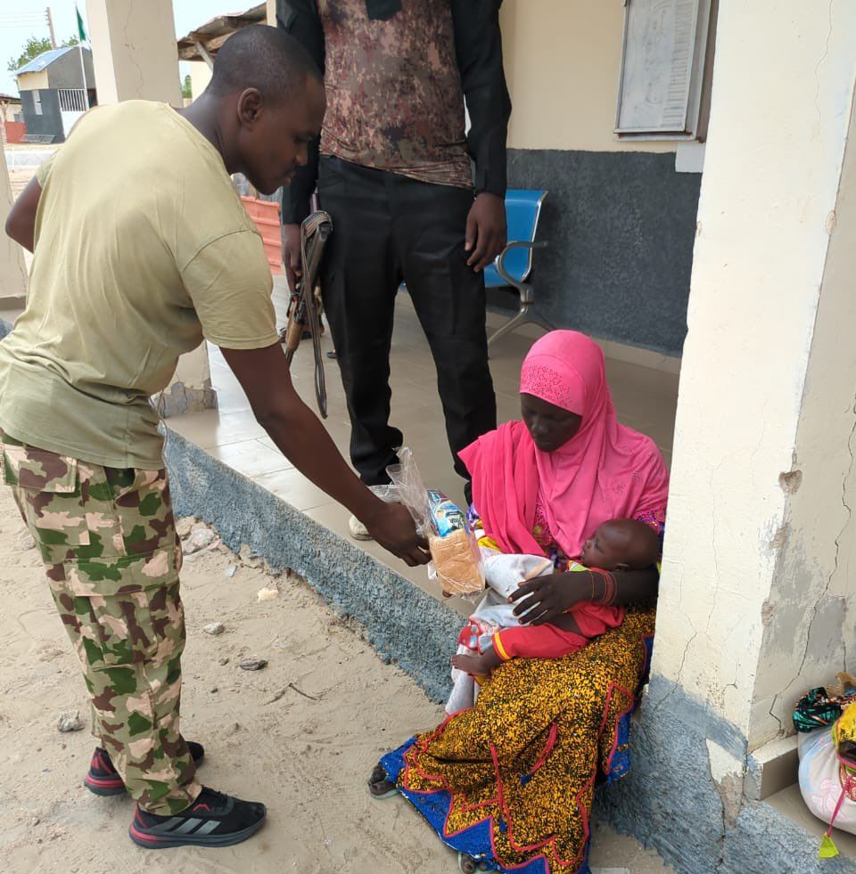 ISWAP Fighter’s Wife Surrenders to Nigerian Troops with Two-Month-Old Baby in Borno
