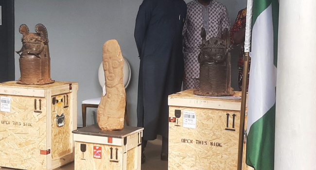 Swiss Museums Return 18 Benin Artefacts to Nigeria