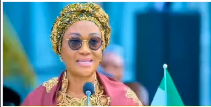 Lawyer Defends Oluremi Tinubu Over Petty Trading Advice, Urges Nigerians to “Face Reality”