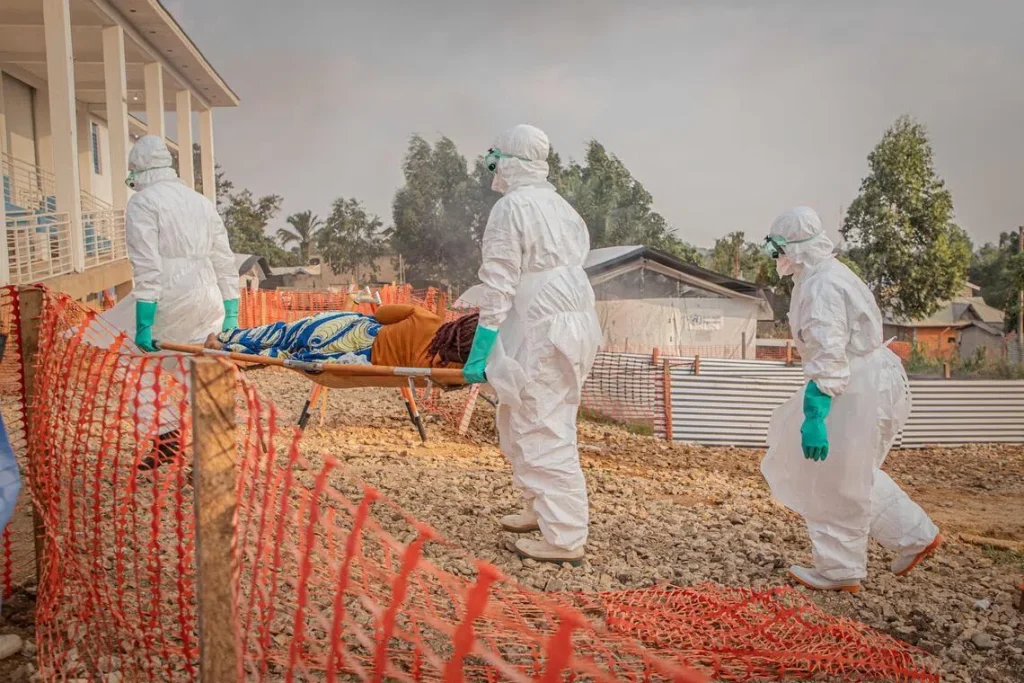 France’s First Ebola Patient Recovers and Leaves Hospital, Health Minister Confirms