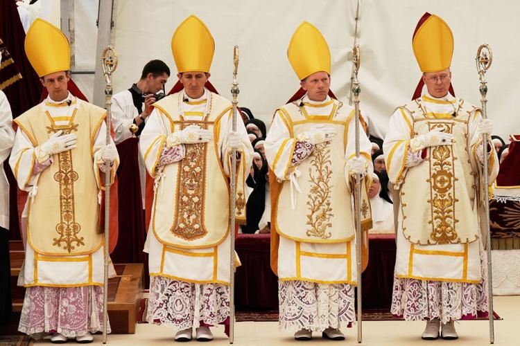 Breakaway Catholic Group Excommunicated After Defying Pope Leo’s Warning